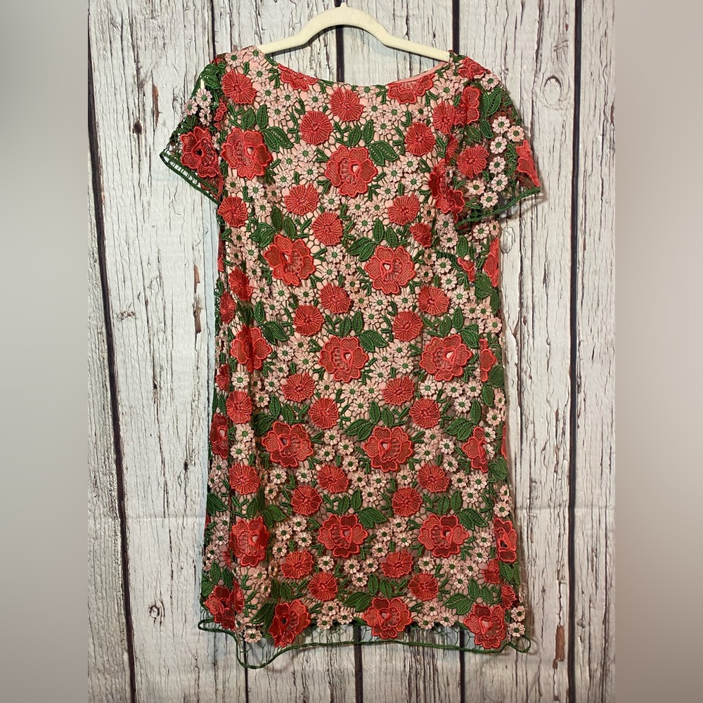 Crochet Dress in size 10 Tahari Arthur S Levine Floral Lace